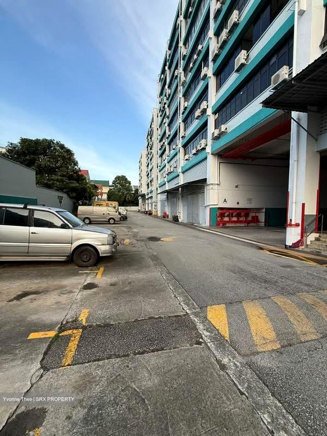 Da Jin Factory Building (D19), Warehouse #554265191